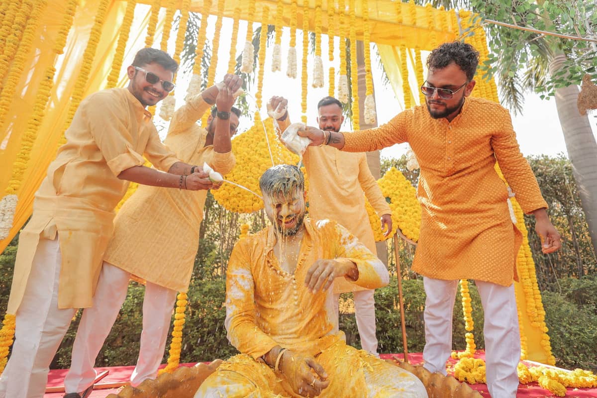 Wedding Candid 98